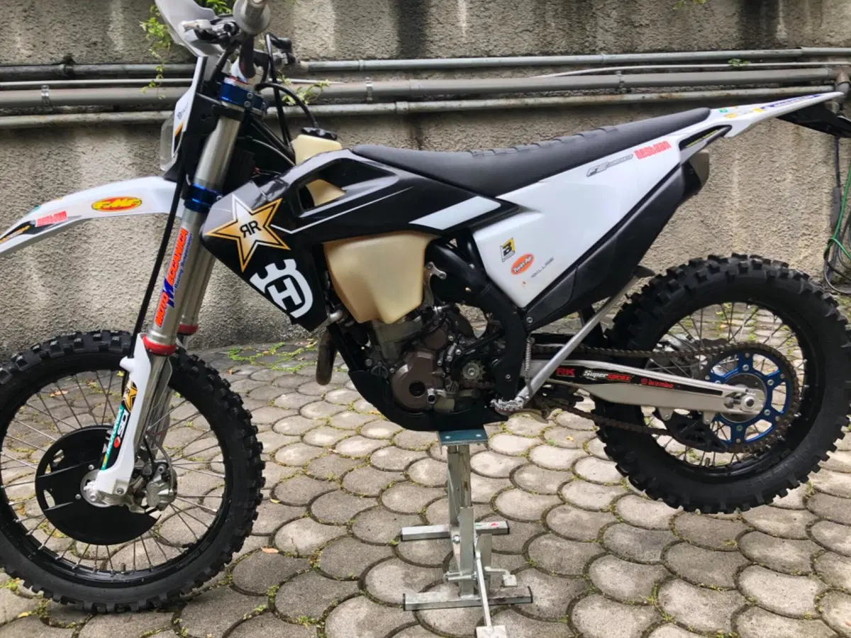 Husqvarna FE 350 (2022) (15)
