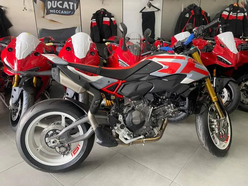 Ducati Hypermotard V2 SP (2026)