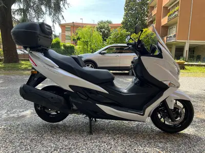 Suzuki Burgman AN 400 (2017 - 20) usata
