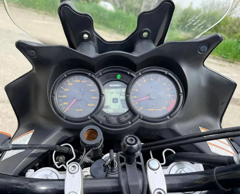 Suzuki V-Strom 650DL (2006 - 07) (5)