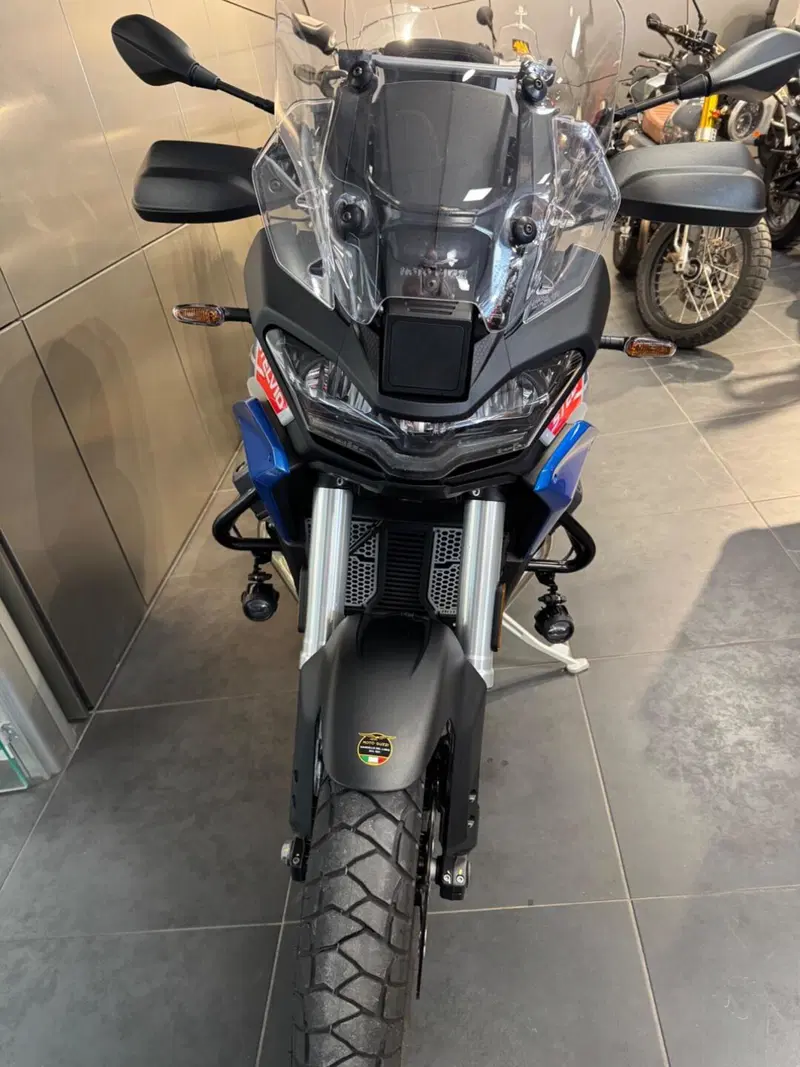 Moto Guzzi Stelvio Duecento Tributo (2025 - 26) (4)