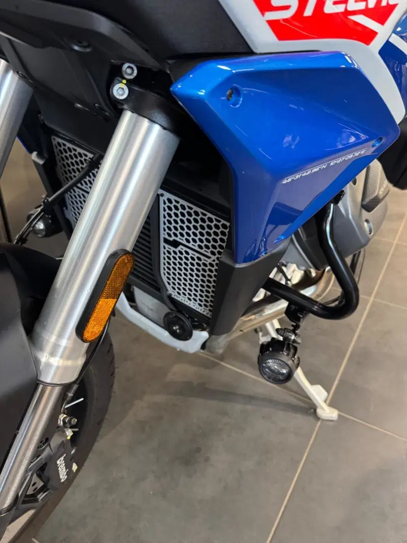 Moto Guzzi Stelvio Duecento Tributo (2025 - 26) (9)