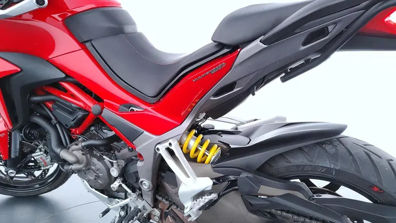 Ducati Multistrada 1200 S (2015 - 17) (9)