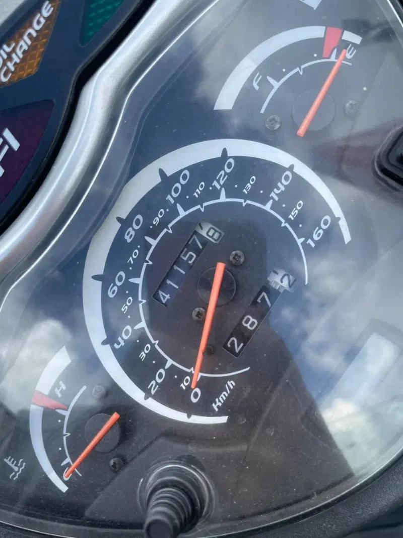 Honda SH 150i (2005 - 08) (4)