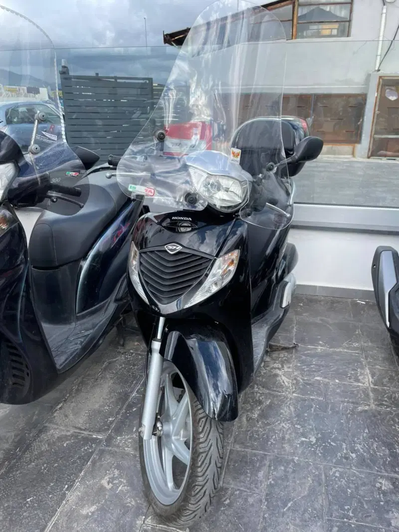 Honda SH 150i (2005 - 08) (5)