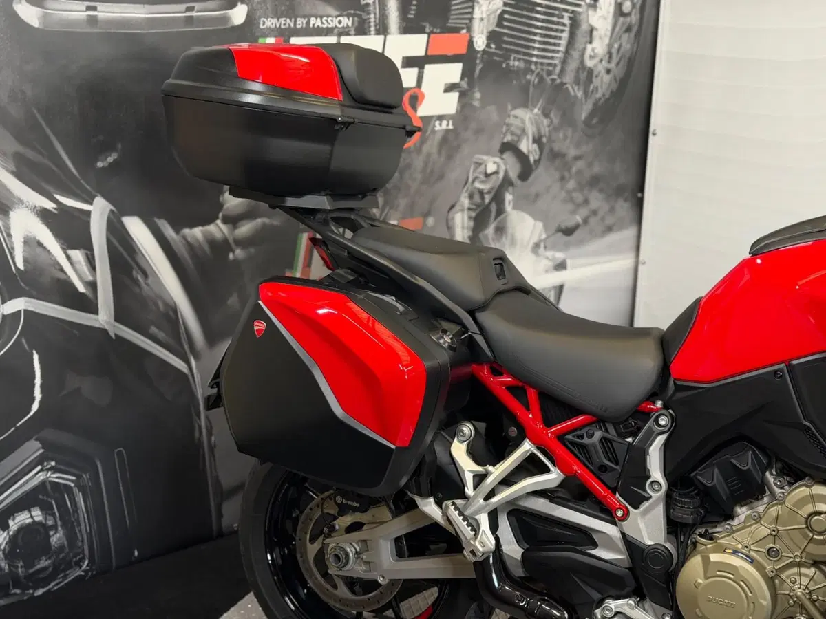 Ducati Multistrada V4 S (2021 - 24) (3)