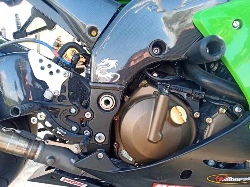 Kawasaki Ninja 1000 ZX-10R (2004 - 05) (6)