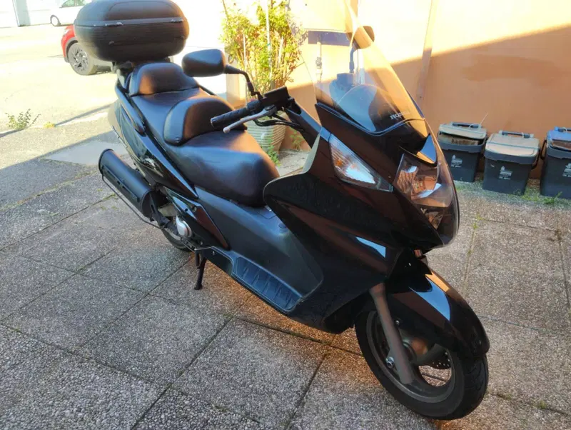 Honda Silver Wing 600 (2001 - 05) (3)