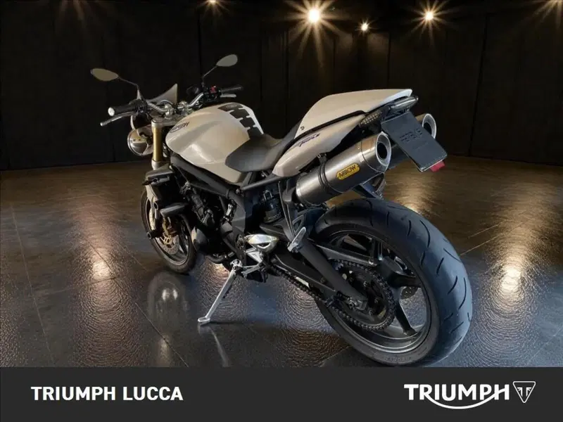 Triumph Street Triple (2007 - 12) (4)
