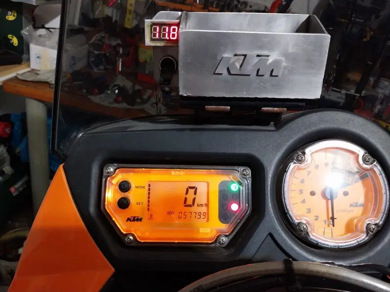 KTM 950 Adventure S (2003 - 07) (6)