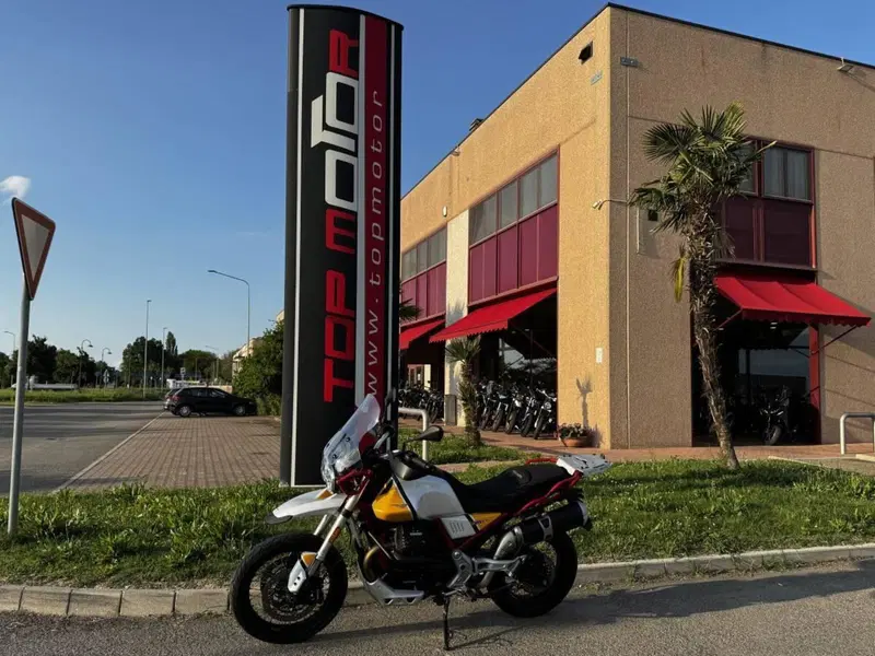 Moto Guzzi V85 TT (2019 - 20) (3)