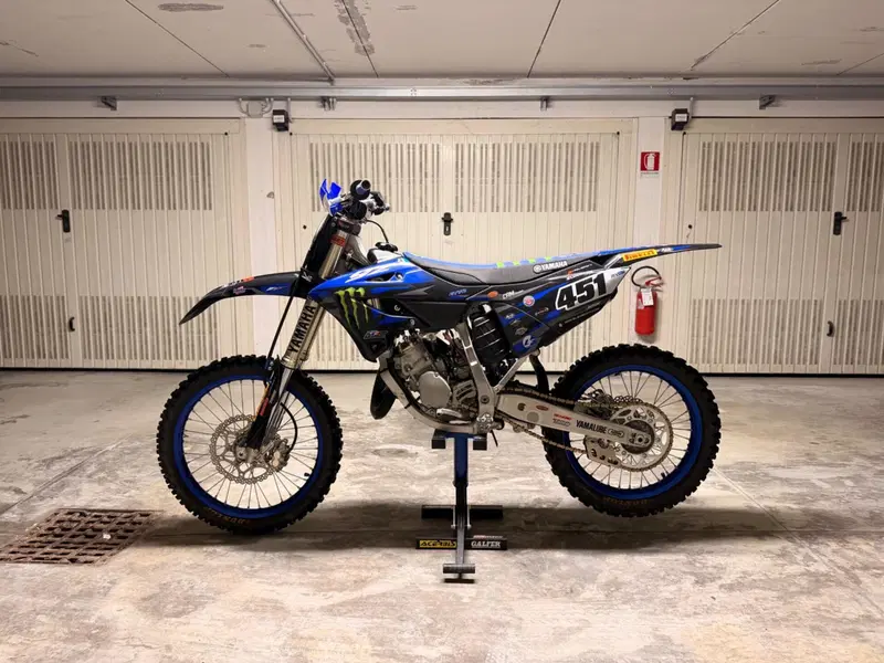 Yamaha YZ 125 (2022)