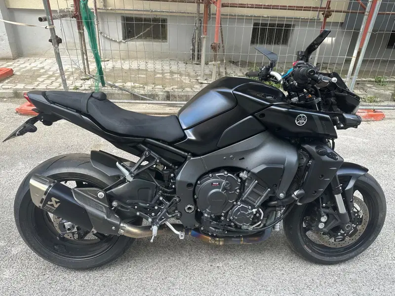 Yamaha MT-10 (2022 - 26) (3)