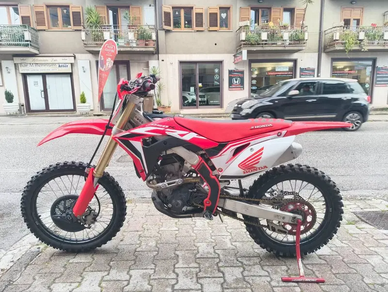 Honda CRF 250R (2018) (3)