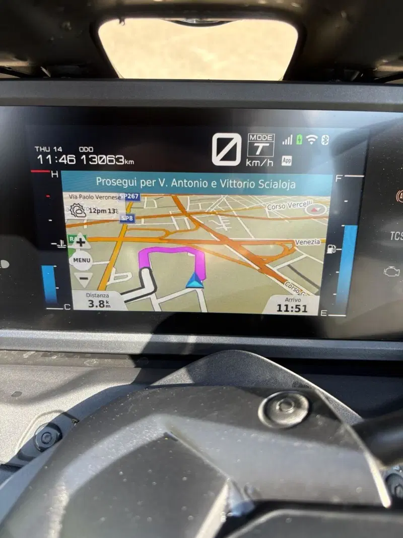 Yamaha T-Max 560 (2022 - 24) (4)