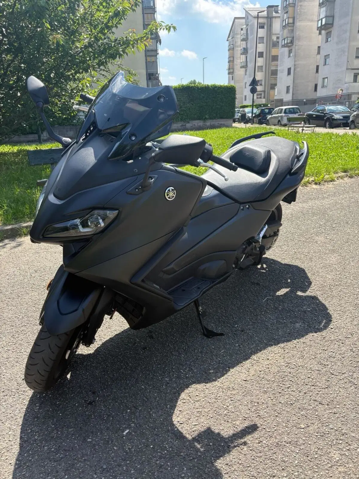 Yamaha T-Max 560 (2022 - 24) (6)