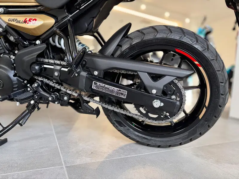 Royal Enfield Guerrilla 450 (2024 - 26) (11)