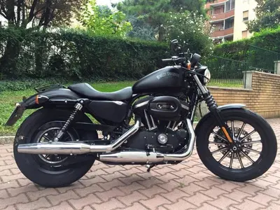 Harley-Davidson 883 Iron (2014 - 16) - XL 883N usata