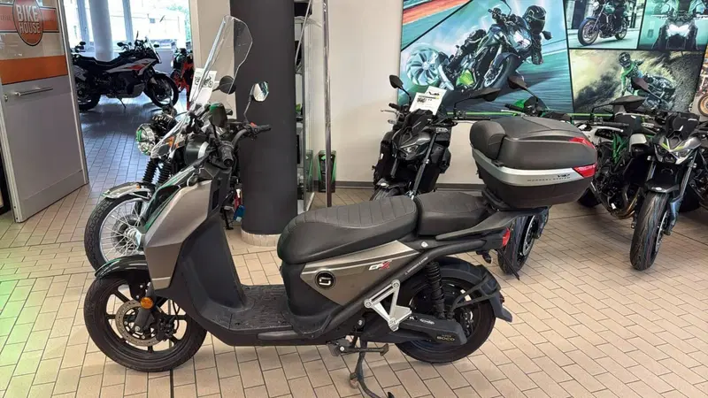 Super Soco CPx (2020 - 24) (2)
