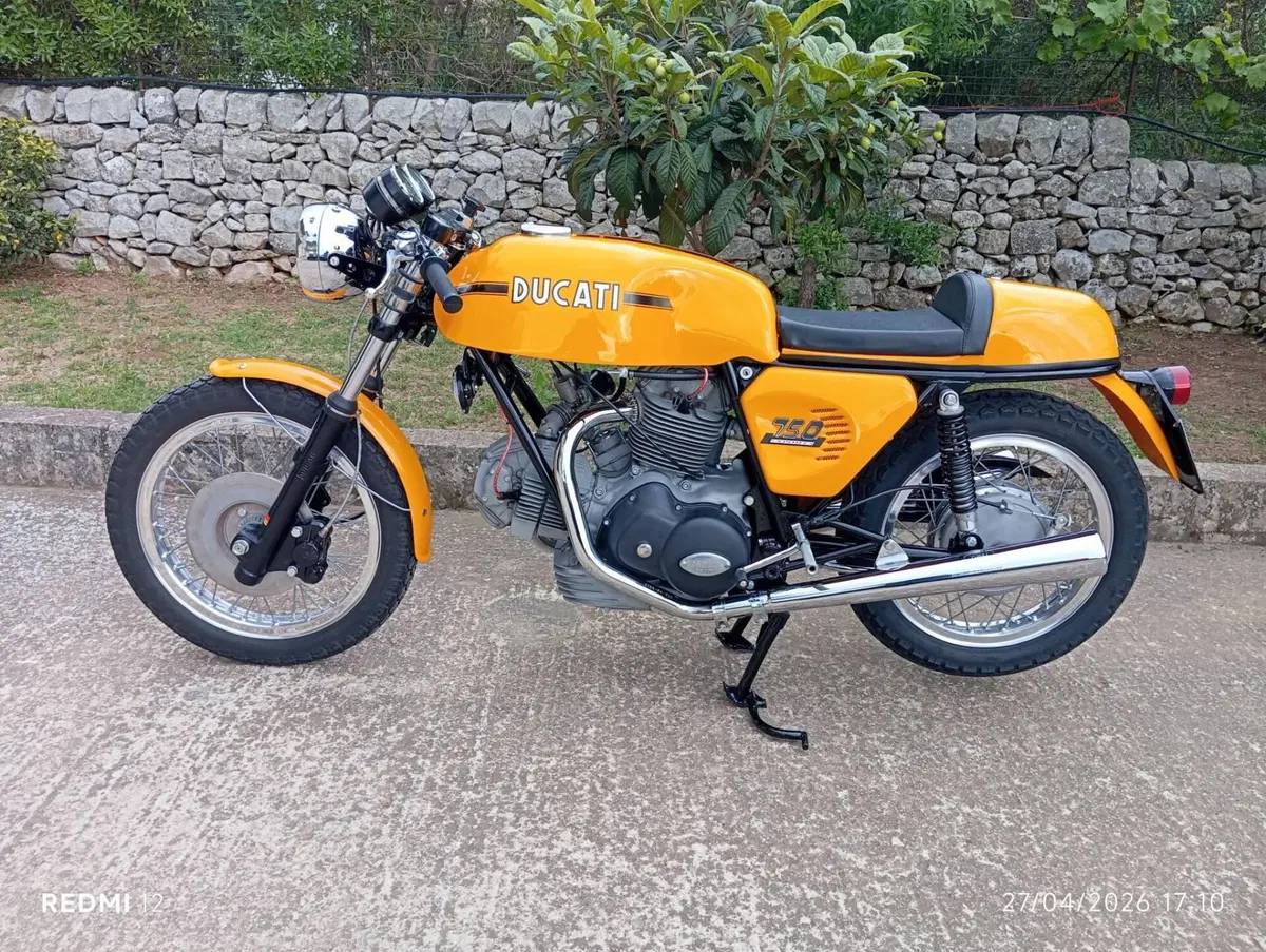 Ducati 750 sport (2)