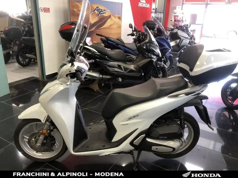 Honda SH 150i (2020 - 23) (2)