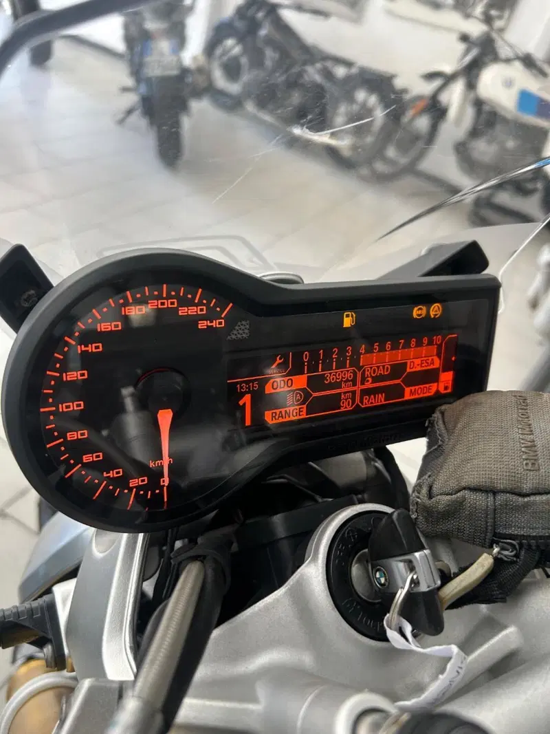 Bmw R 1200 R (2017 - 18) (4)