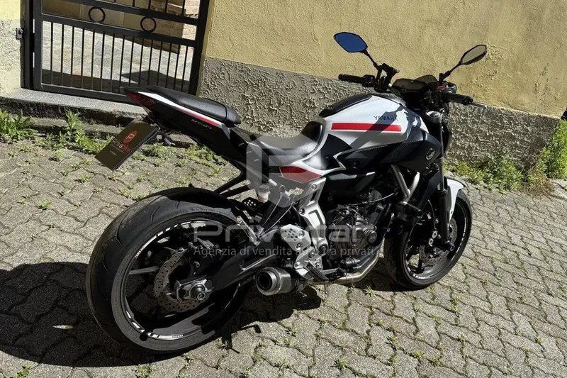 Yamaha MT-07 (2014 - 16) (3)