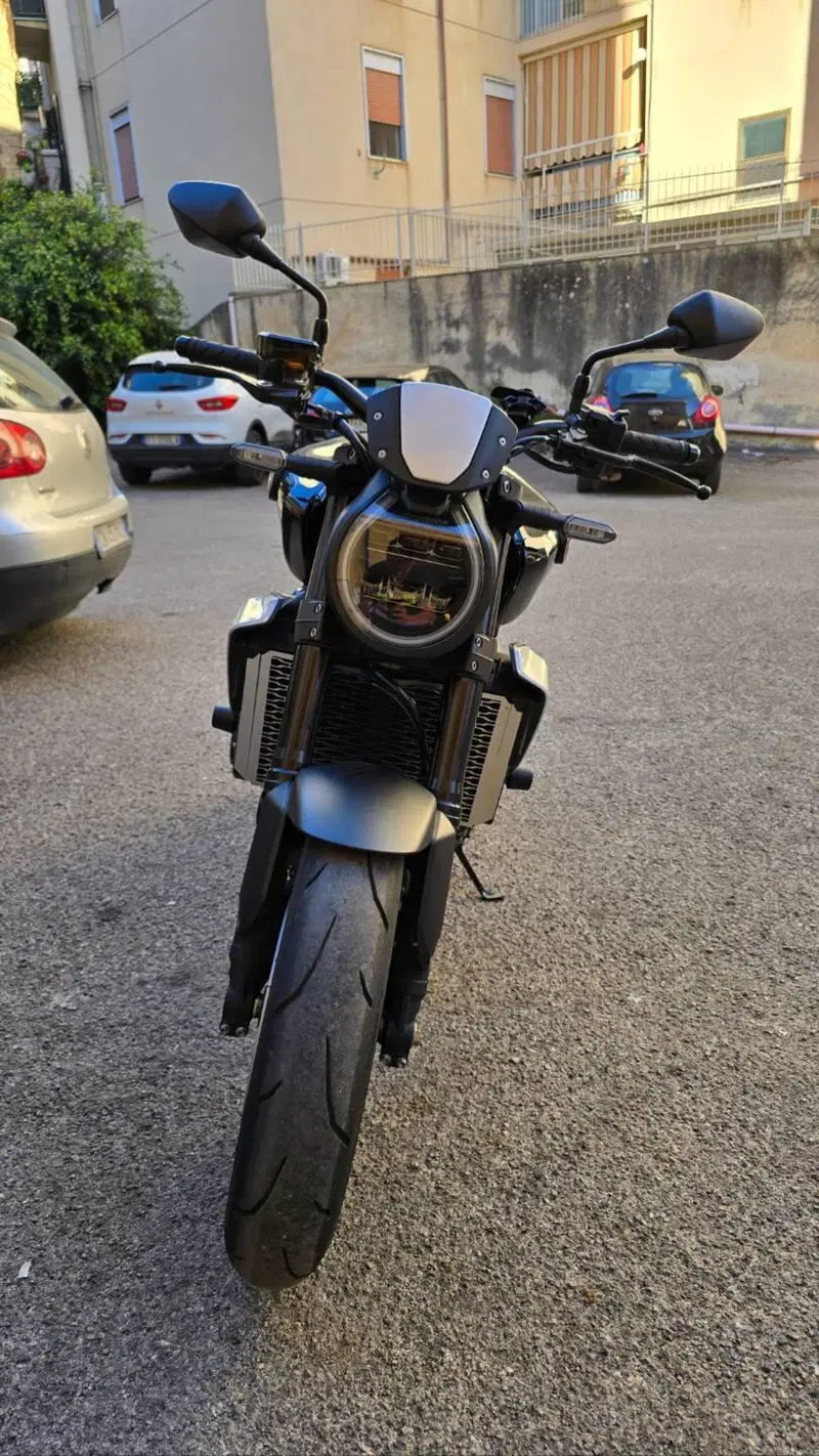 Honda CB 1000 R Black Edition (2021 - 25) (3)