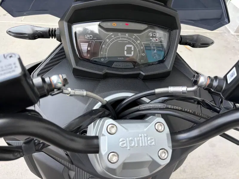 Aprilia SR GT 125 (2022 - 24) (2)