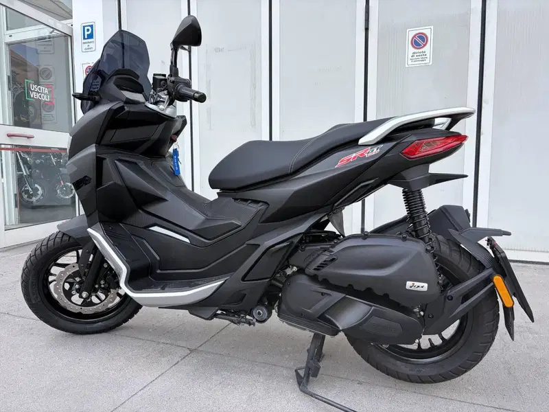 Aprilia SR GT 125 (2022 - 24) (3)