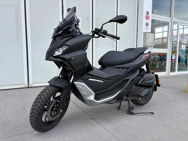 Aprilia SR GT 125 (2022 - 24) (4)