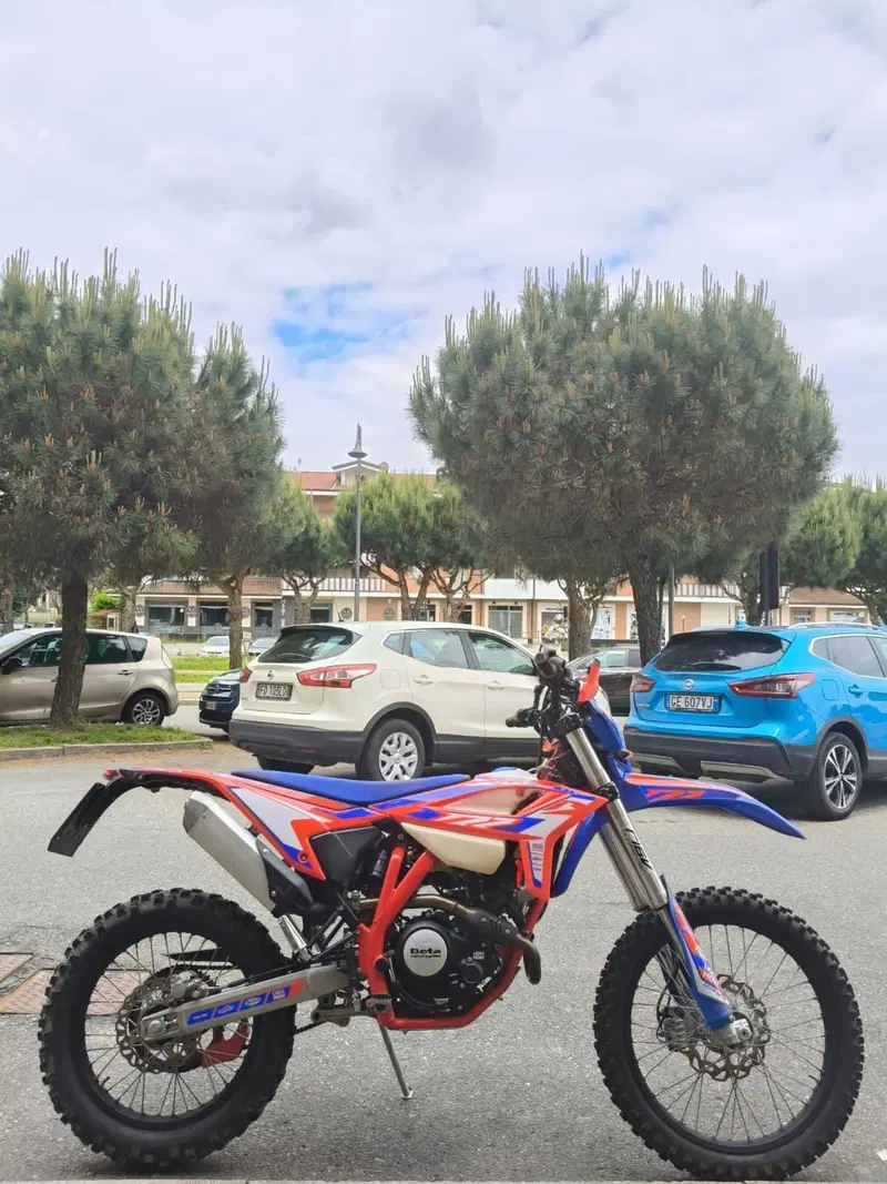 Betamotor RR 125 4T Enduro R (2024 - 26) (2)