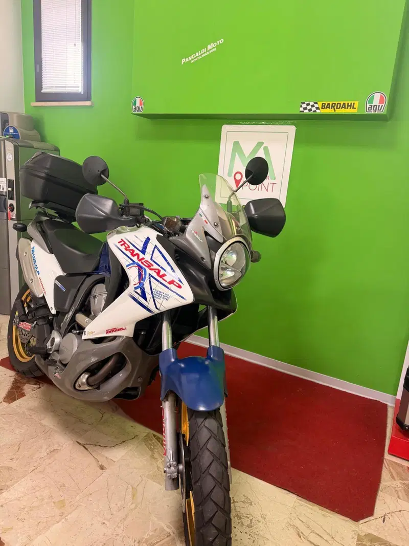 Honda Transalp XL 700 V (2007 - 2013) (2)