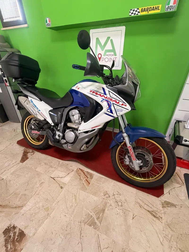 Honda Transalp XL 700 V (2007 - 2013) (3)