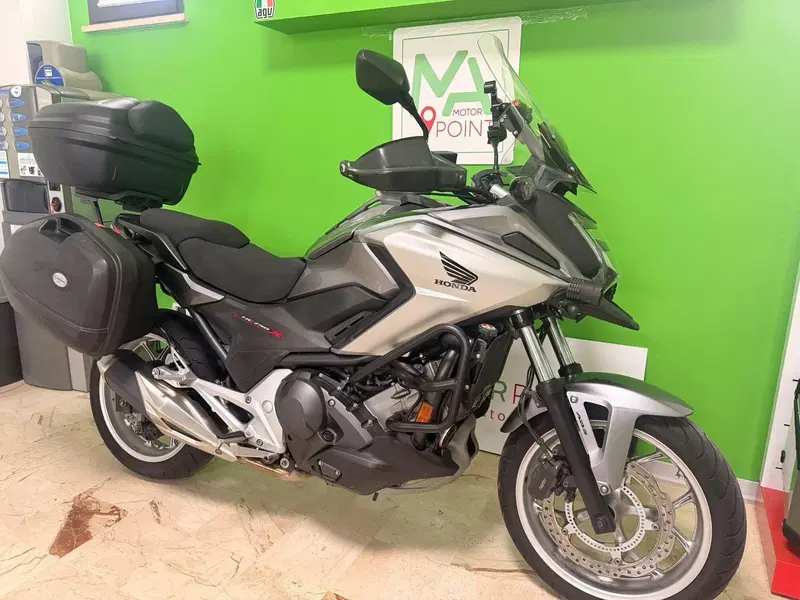 Honda NC 750 X DCT ABS Travel Edition (2016 -17) (3)