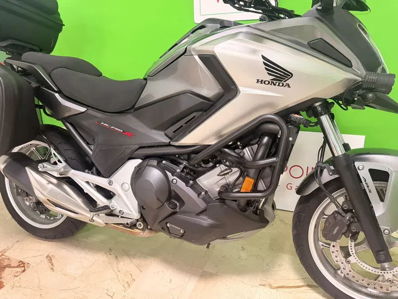Honda NC 750 X DCT ABS Travel Edition (2016 -17) (4)