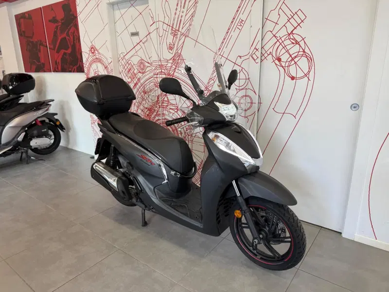 Honda SH 300 i ABS (2016 - 20) (2)