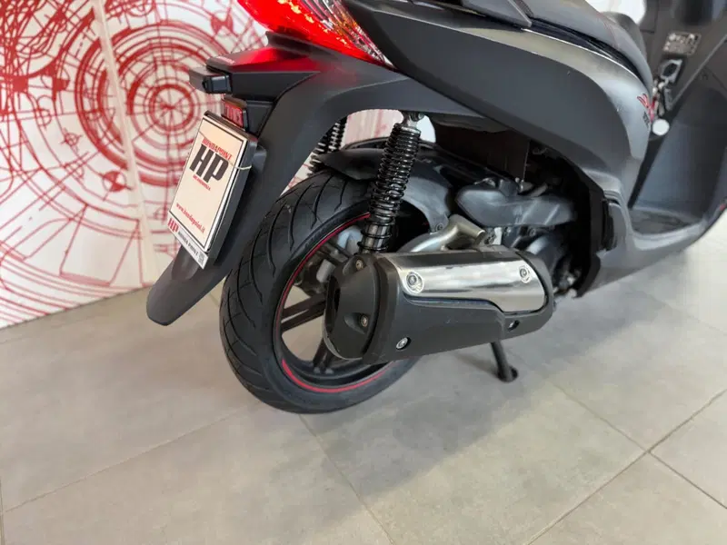 Honda SH 300 i ABS (2016 - 20) (15)