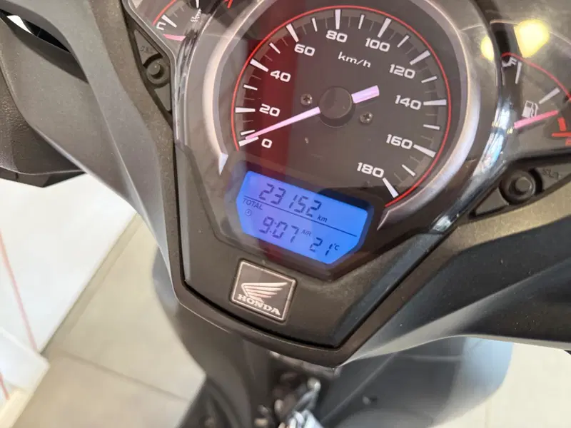 Honda SH 300 i ABS (2016 - 20) (7)
