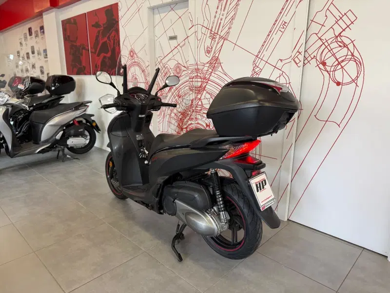 Honda SH 300 i ABS (2016 - 20) (6)
