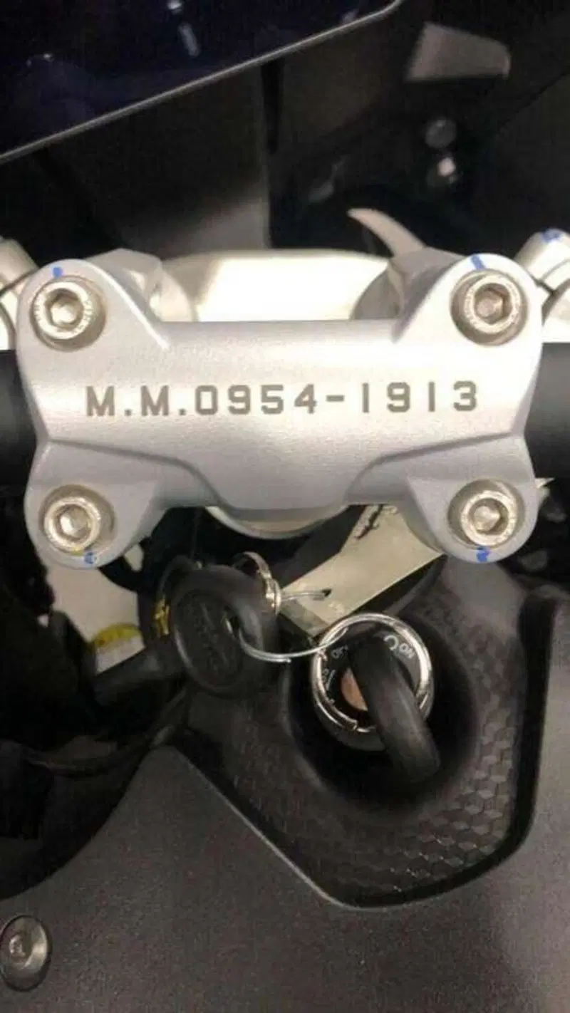 Moto Guzzi V100 Mandello Aviazione Navale (2023 - 24) (3)
