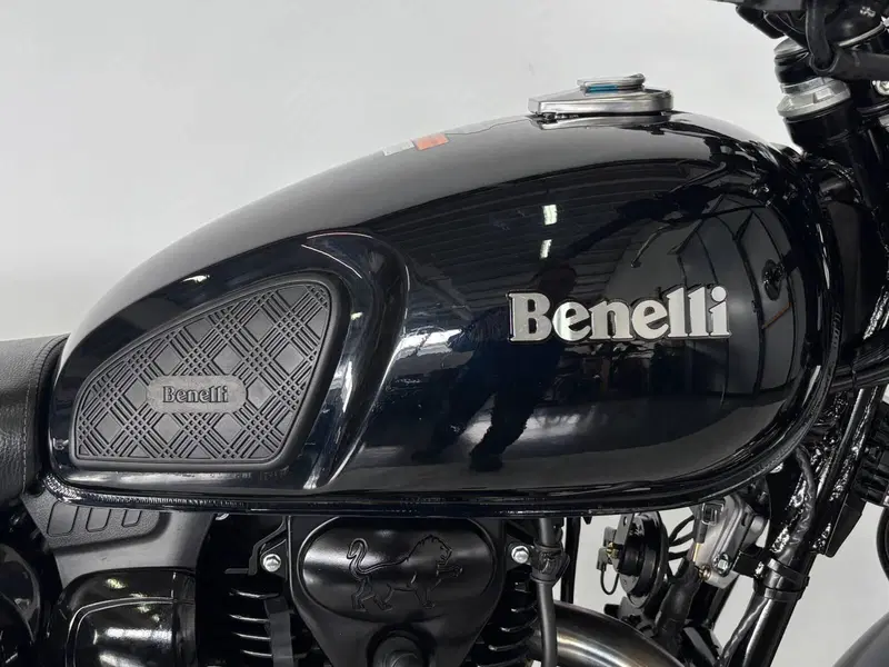 Benelli Imperiale 400 (2021 - 25) (2)