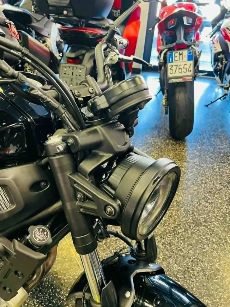 Yamaha XSR 700 (2022 - 26) (7)