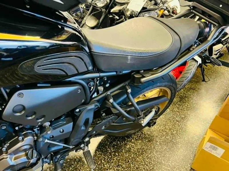 Yamaha XSR 700 (2022 - 26) (9)
