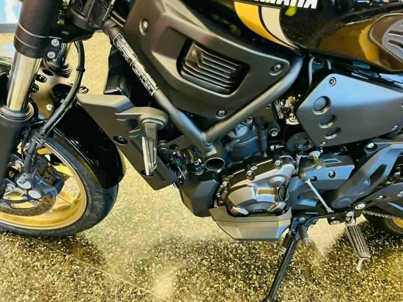Yamaha XSR 700 (2022 - 26) (11)