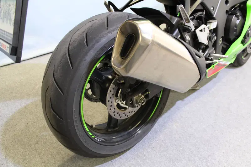 Kawasaki Ninja 1000 ZX-10R (2021 - 25) (6)