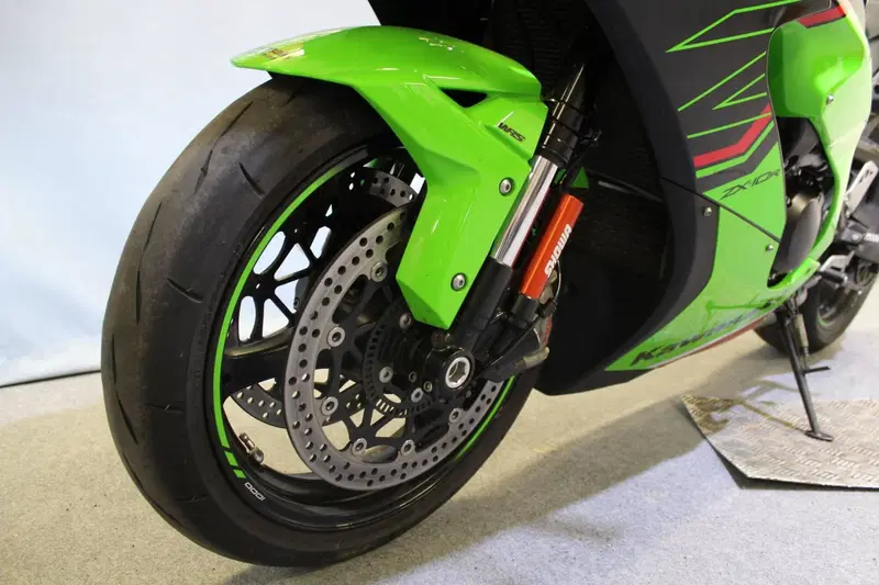 Kawasaki Ninja 1000 ZX-10R (2021 - 25) (14)