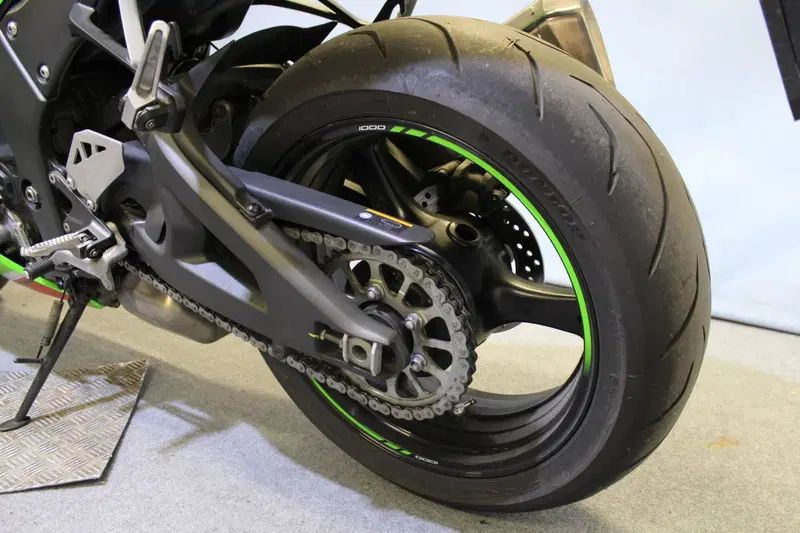 Kawasaki Ninja 1000 ZX-10R (2021 - 25) (15)