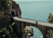 Voge Valico 800DSX Rally test: in viaggio sulla Costiera Amalfitana con la maxi cinese [VIDEO]