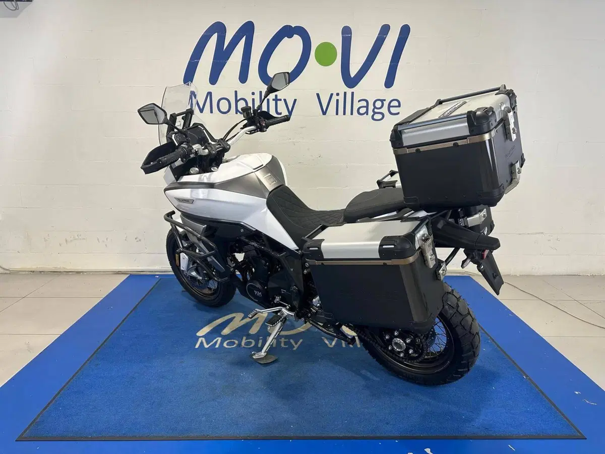 Phelon & Moore Motors Capetown 7X (2025 - 26) (4)